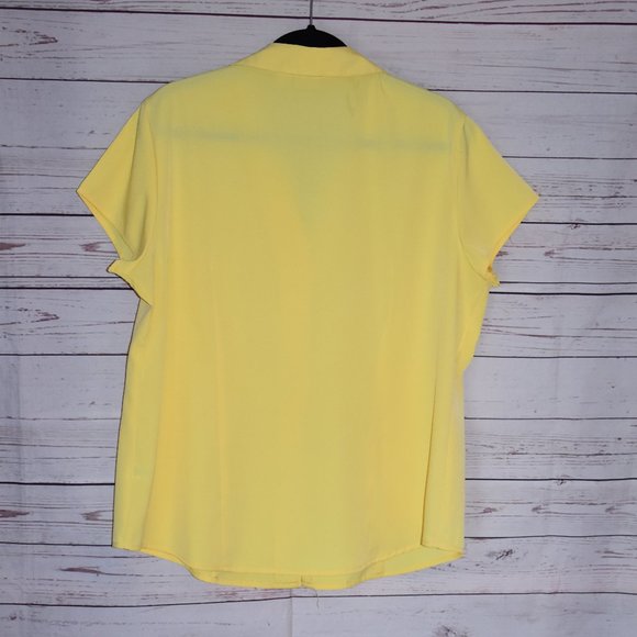 Top - Picture 2 of 5